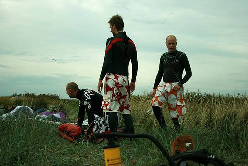 Ravis and his girlfriends