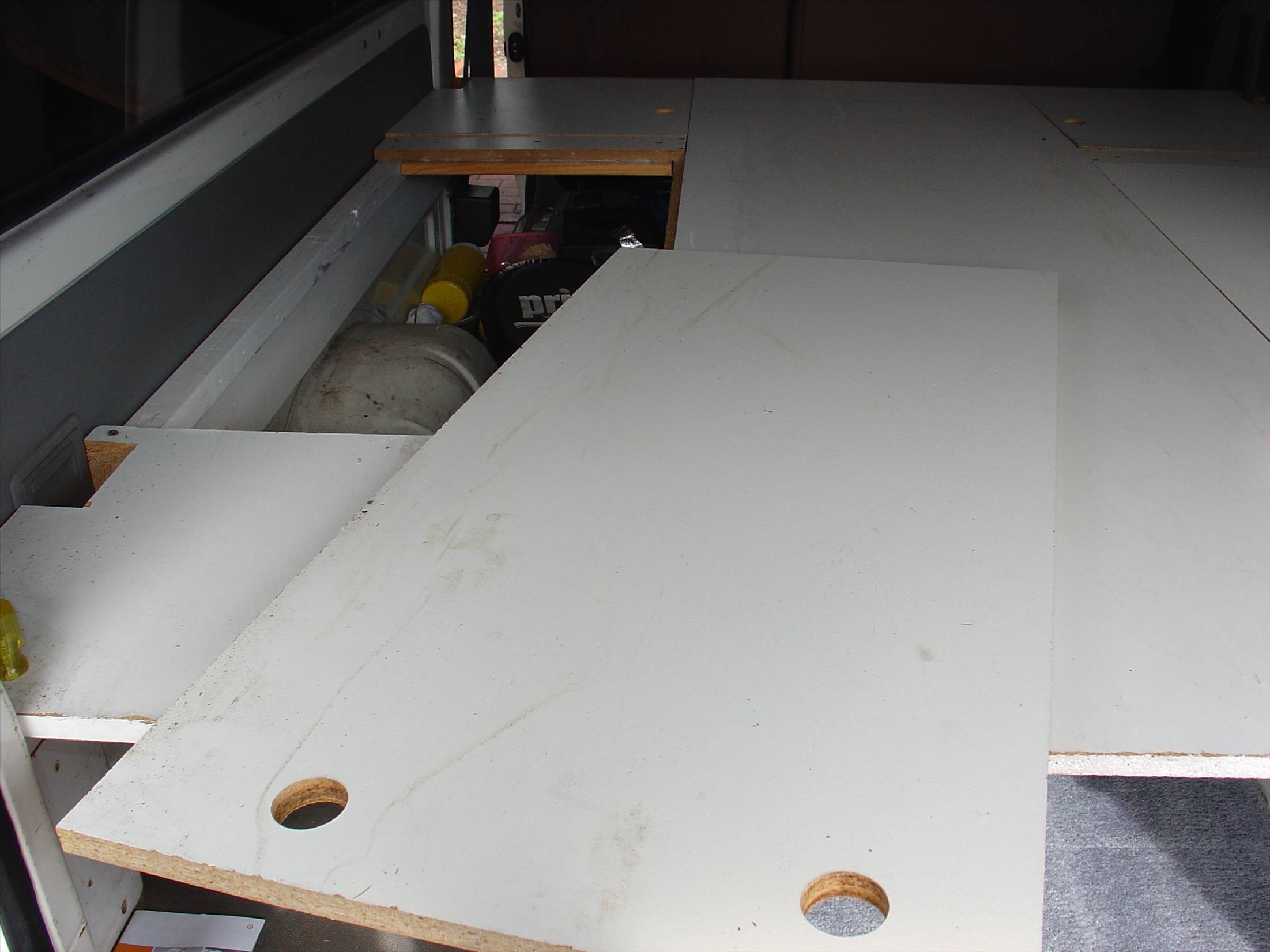 Jamie snowboard in PJ's and Petes van 018