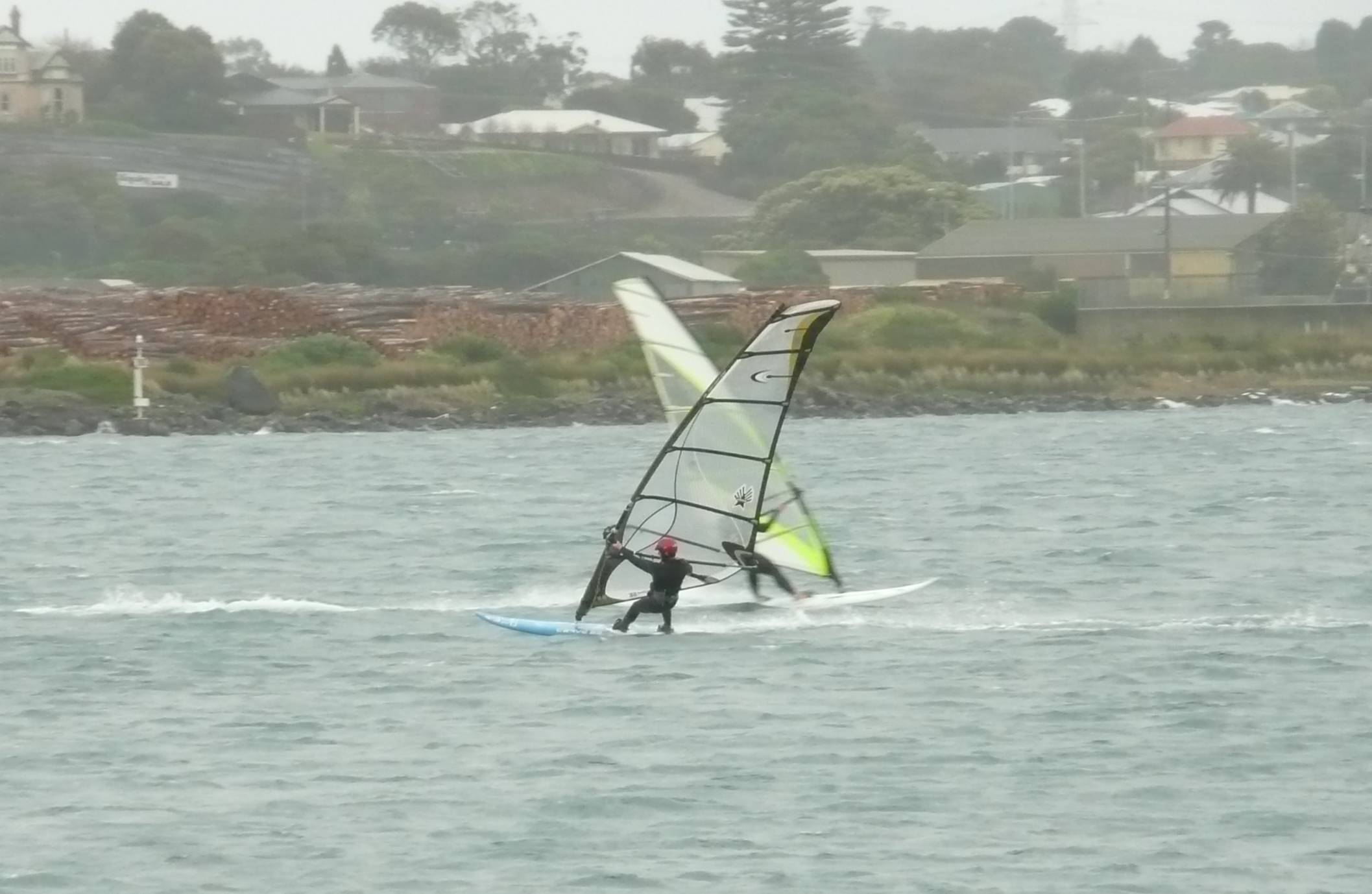 100709 - Good northerly flatwater on the leeward side of our breakwater