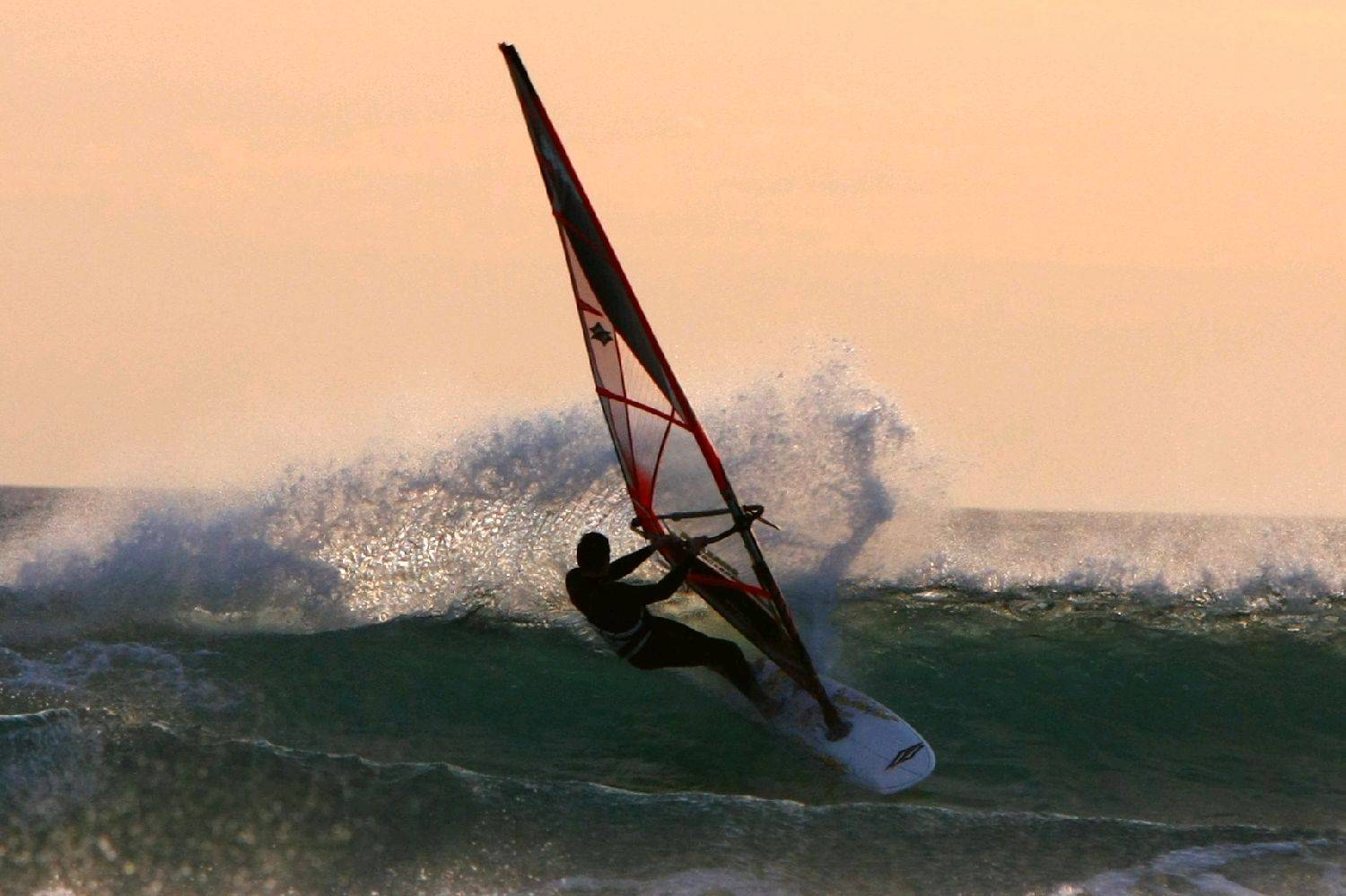 monday evening melb cup weekend ,Phil doing his thing