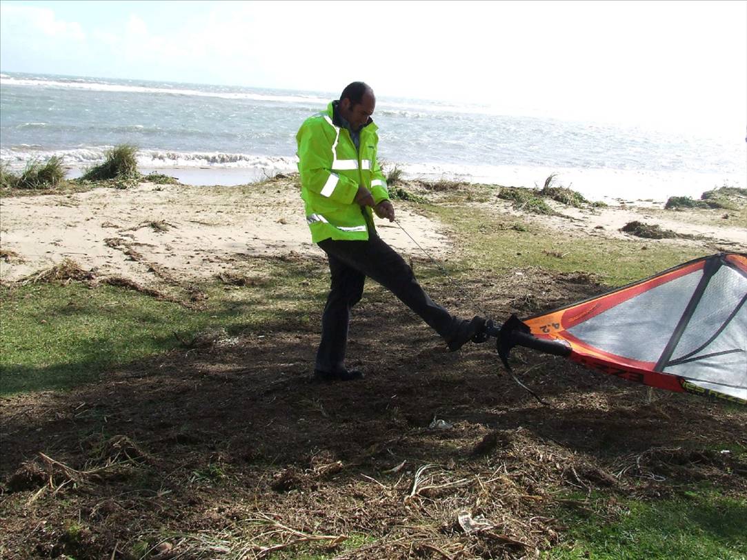 St Georges beach Geraldton washed all over the lawn and distroyed the dunes and vegitation 4.2 lite