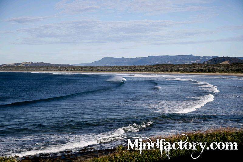 Gerroa - Wednesday 18 August - Main Break