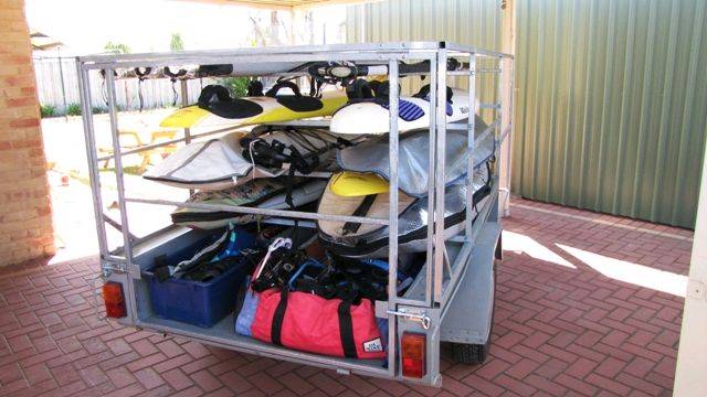 Naked trailer: frame built next step to clad it