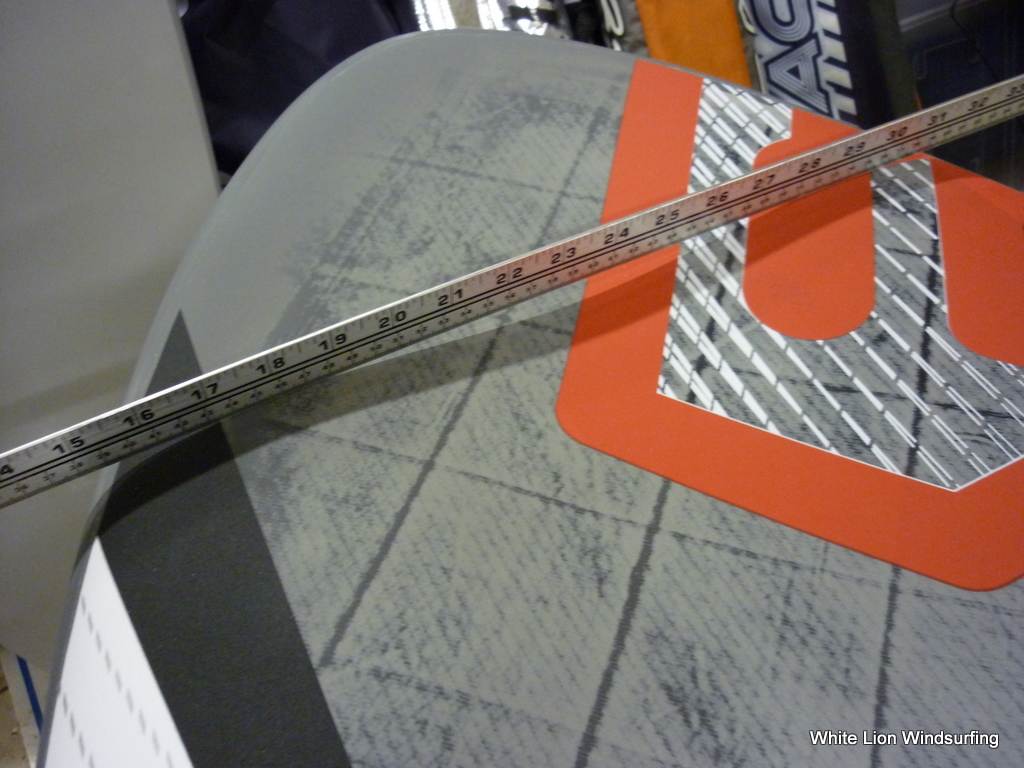 Fanatic Falcon 113 2012 Deck Scoop 4