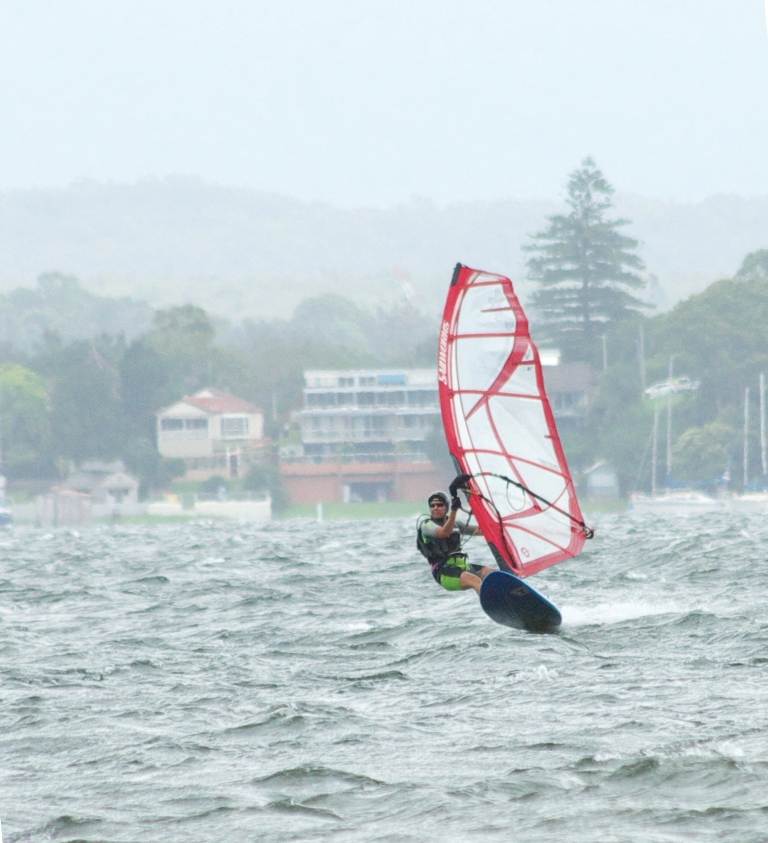 Valentine Dec 27th 2011 - 25-30kts SSW