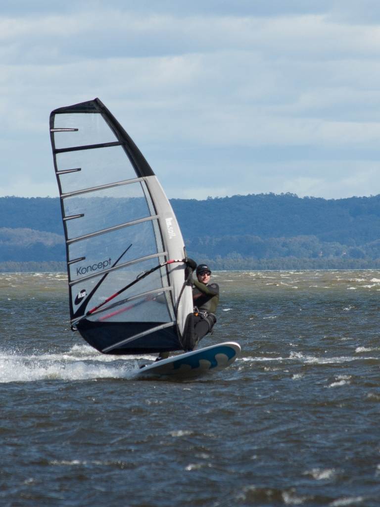 Canton 18-8-12 20 -30kt WNW