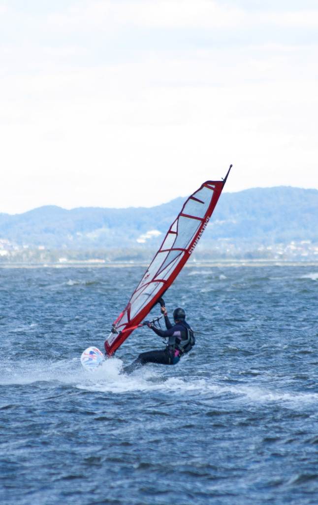 Canton 18-8-12 20 -30kt WNW