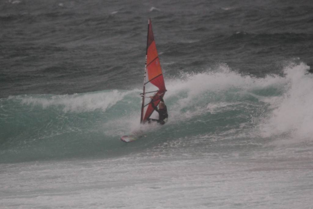 Duncan sailing Maroubra Beach in a Southerly