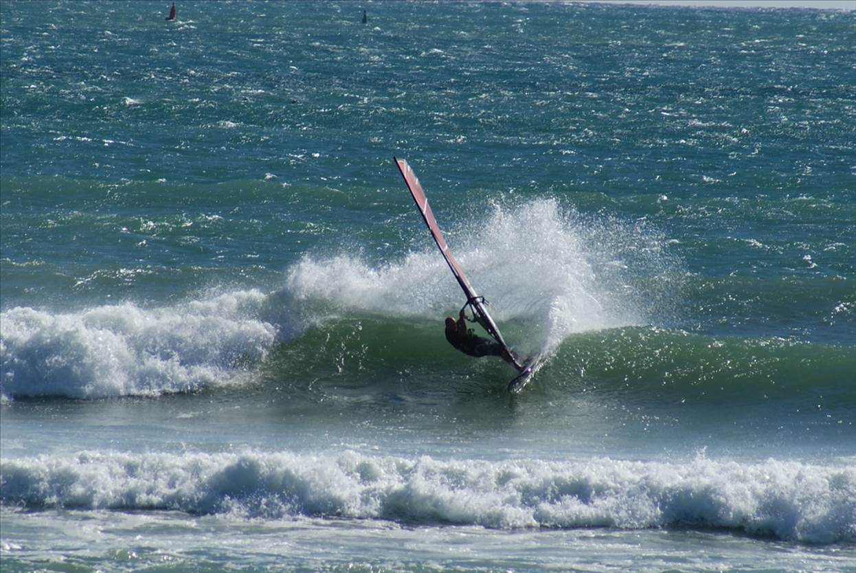 Rocket rides offshore  Gero firing