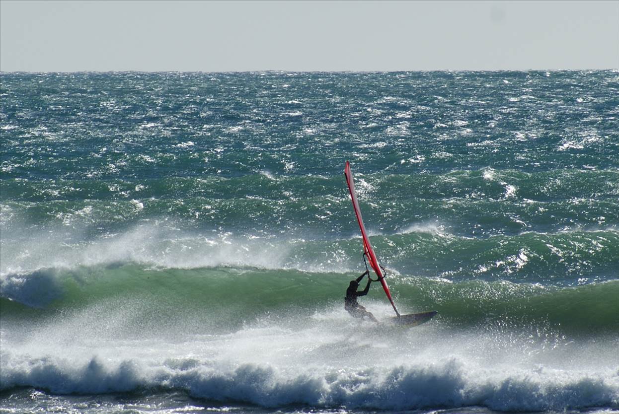 Rocket rides offshore  Gero firing