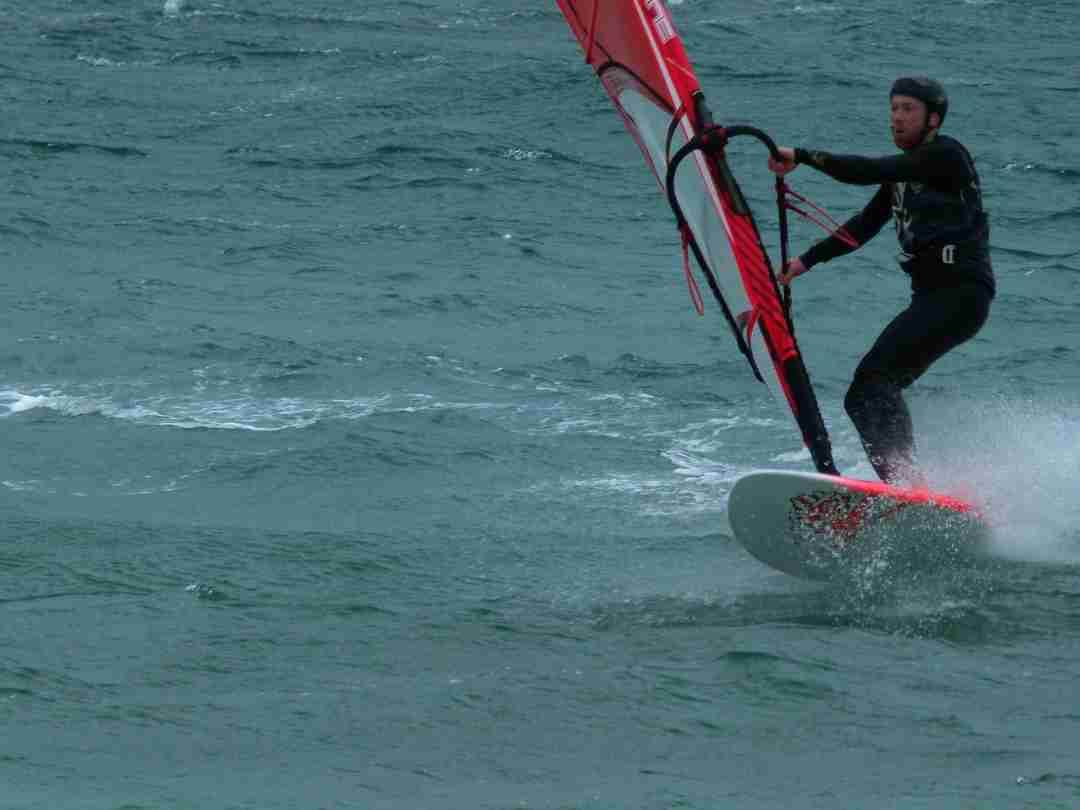 Winter northerly winds in thr bay