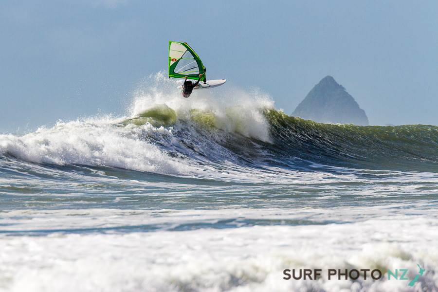 Thomas Davies on his way to winning NZ Wave Nationals!
