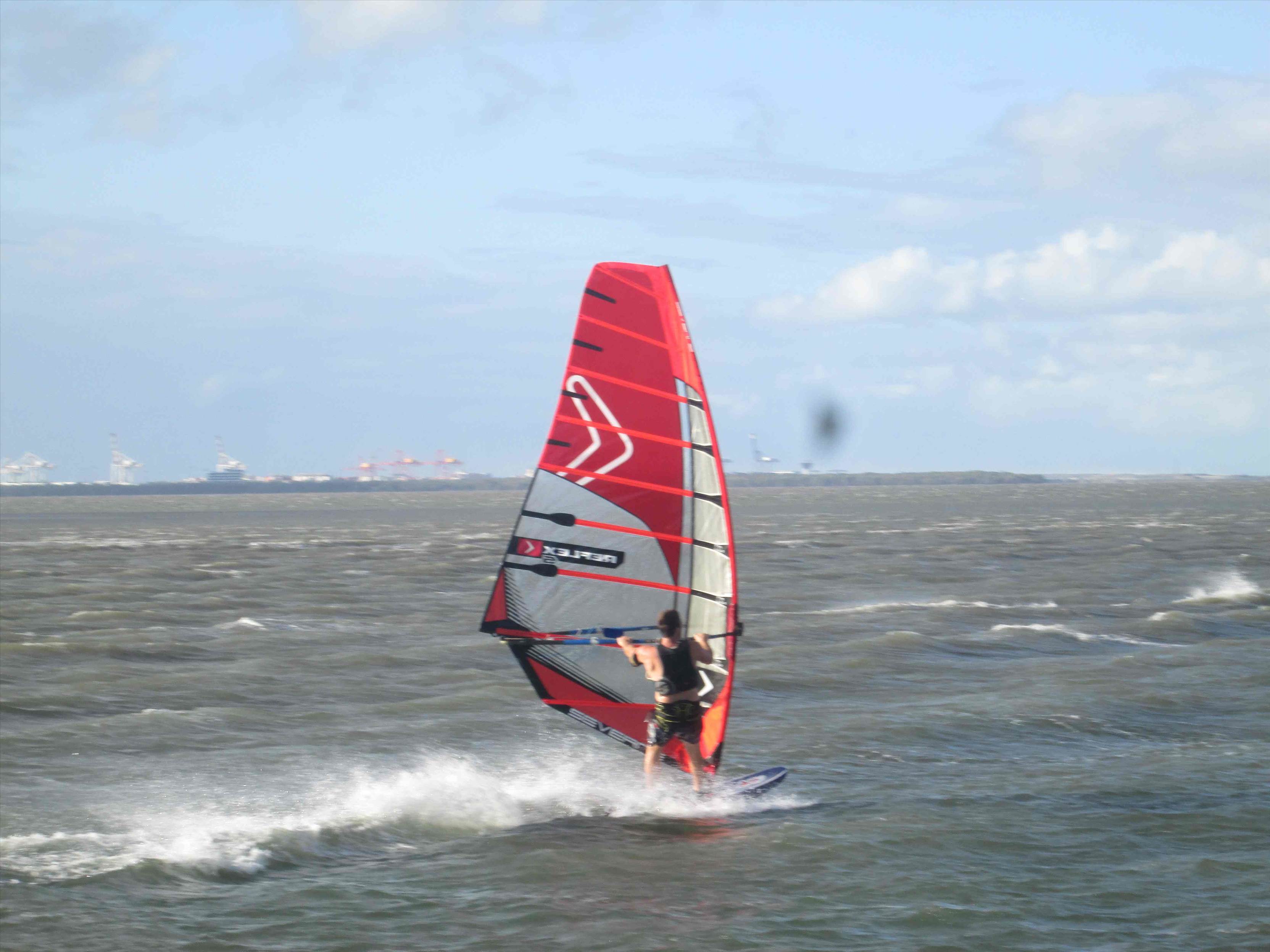 ManlywindsurfFeb 026c