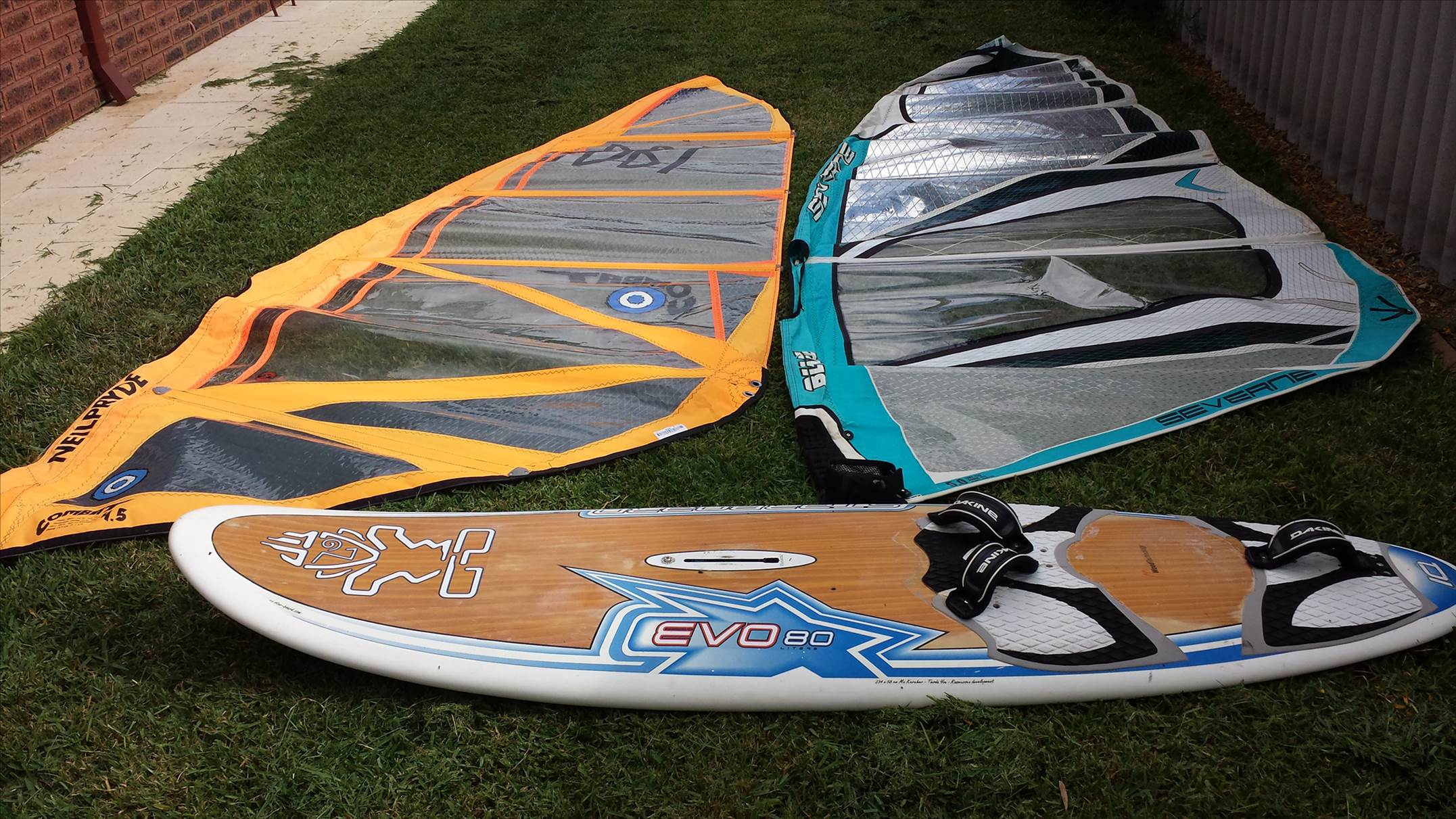FREE BOARD AND SAILS