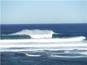 Sat first heats / late sun and Monday offshore