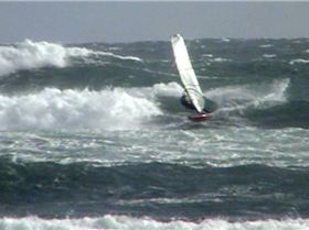 Nomadic Day 2 - John Pott - Cutback