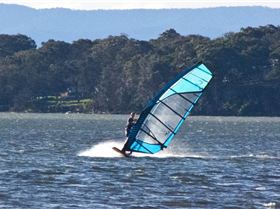 Wade gybing a 1024x768