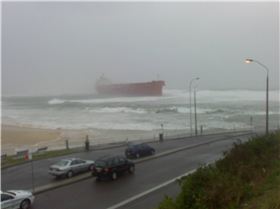 Coal ship stuck @ Nobbys