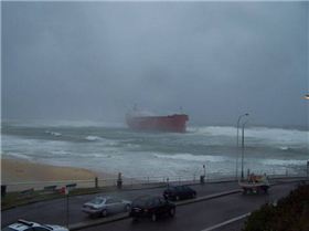 Coal ship stuck @ Nobbys Beach
