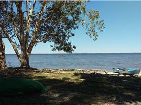 1474600677994-550628174