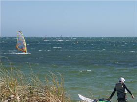 Stozz & Stevo - down-winder at The Pond