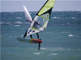 Dutchies Sunday 25 knots Nov 11 2018