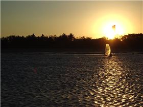 Flat water sailing at Blacks Beach, Mackay (15-20kts)