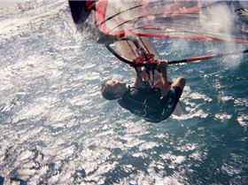 hand trigger mast camera