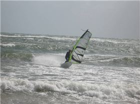 30+knots at seacliff 2/4/08