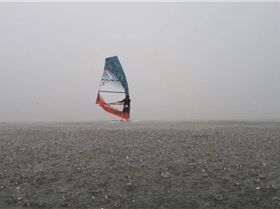 Windsurf in the rain
