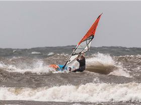 Point Danger windsurfing 19 Feb 2020