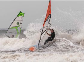 Point Danger windsurfing 19 Feb 2020