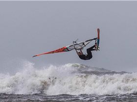 Point Danger windsurfing 19 Feb 2020