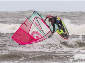 Point Danger windsurfing 19 Feb 2020