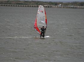 Goolwa Friday 16-05-08  Kym doing 34 NOTS !