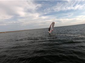 WindFoiling with Friends