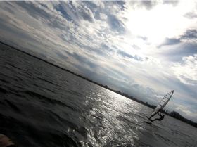 WindFoiling with Friends