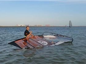 WindFoiling with Friends