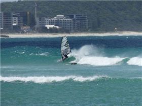 Wavesailing small Currumbin