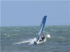 20sep08 Great action @ Elwood beach