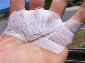 waterproof dressing \"Cutinova\" & \"Fixomull\"