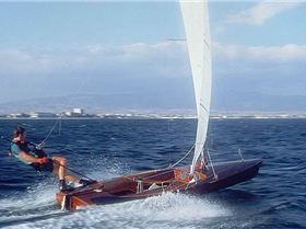 Contendersailingdinghy