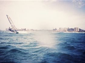 SEQ Wavesailing sign on day