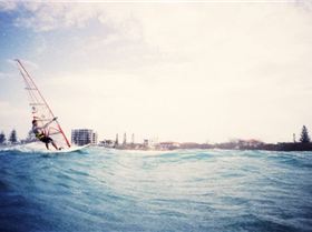 SEQ Wavesailing sign on day