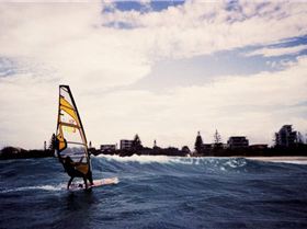 SEQ Wavesailing sign on day