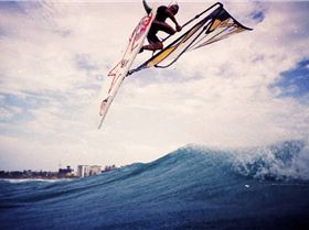 SEQ Wavesailing sign on day