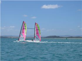 03 8-10 knots. Not enough to foil