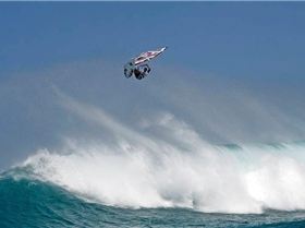 Keith Teboul Areal off the lip 