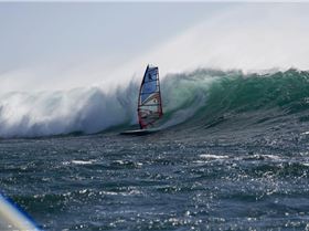 wave  sailing in sup