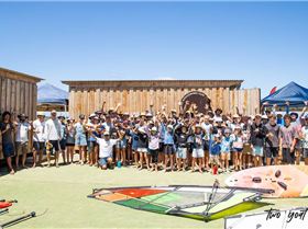 2024 Jaffle Shack Oceania Youth Wave Titles competitors and parents